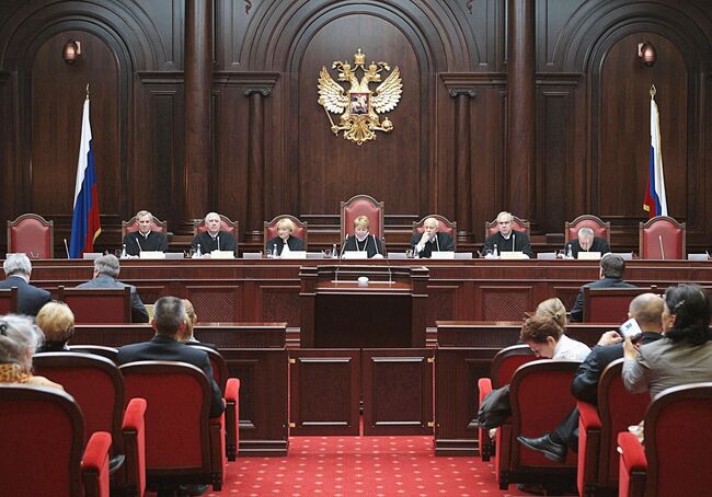 По «потребительским» штрафам дольщиков придется разобраться Конституционному Суду РФ (мои жалобы переданы на рассмотрение) или мой черед смеяться