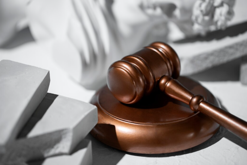 Вправе ли суд рассмотреть кассационную жалобу на приговор если её отозвали